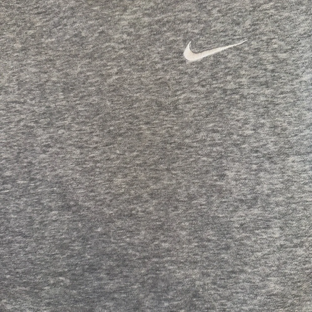 Nike Sportswear Essential Fleece Womens Loose Fit Crew Sweatshirt Grey Size Med - Picture 3 of 5